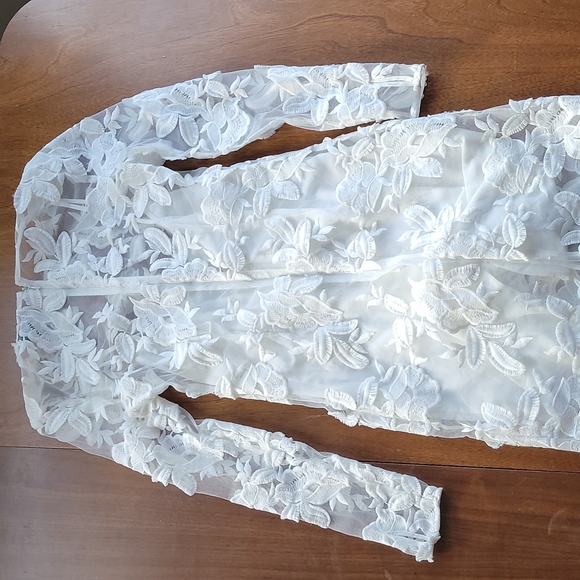 Topshop Longsleeve White Floral Applique Mini Dress - Picture 9 of 10